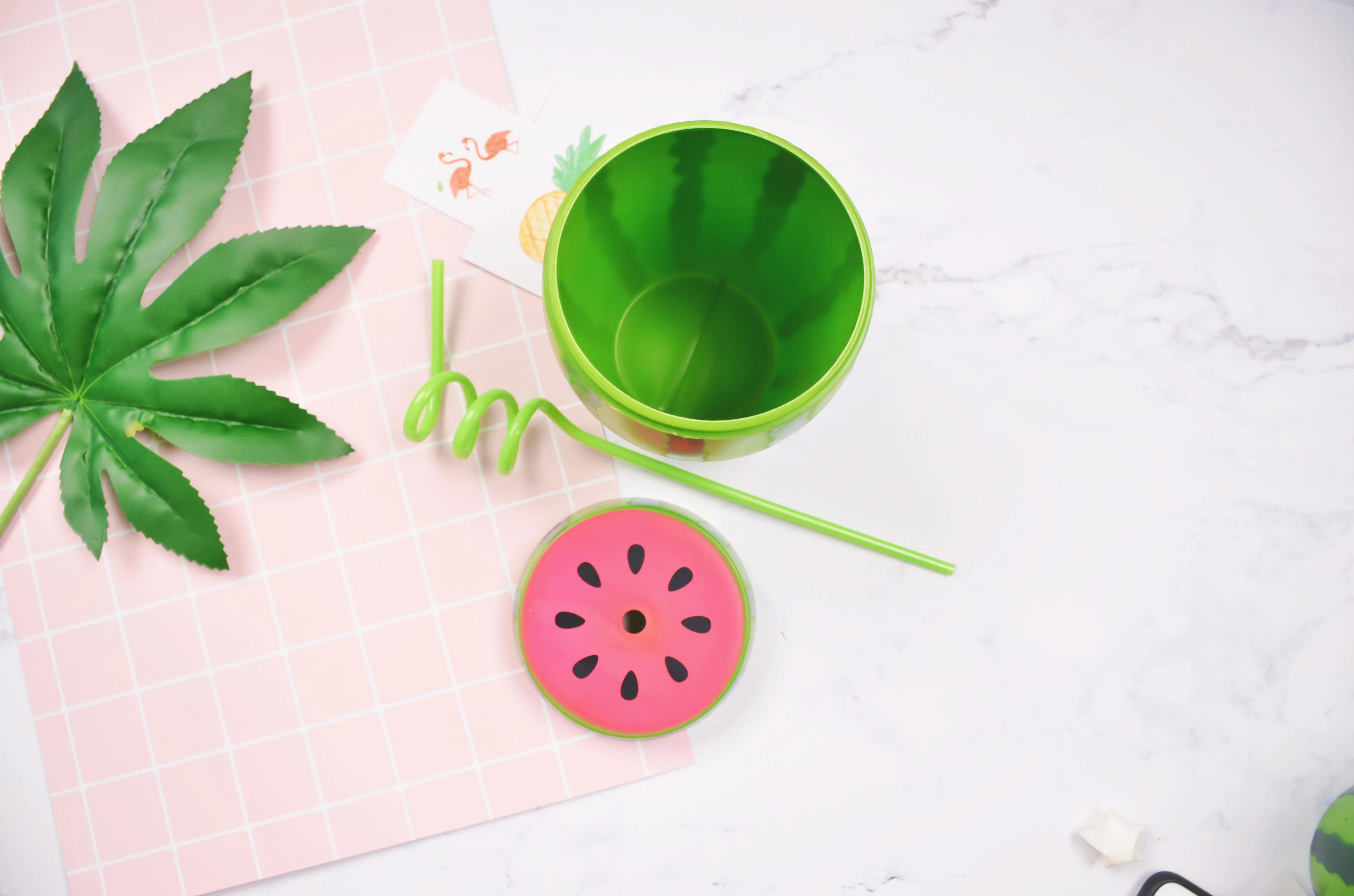 800ML Watermelon Shape Plastic Water Bottle Drinking Bottle With Straw