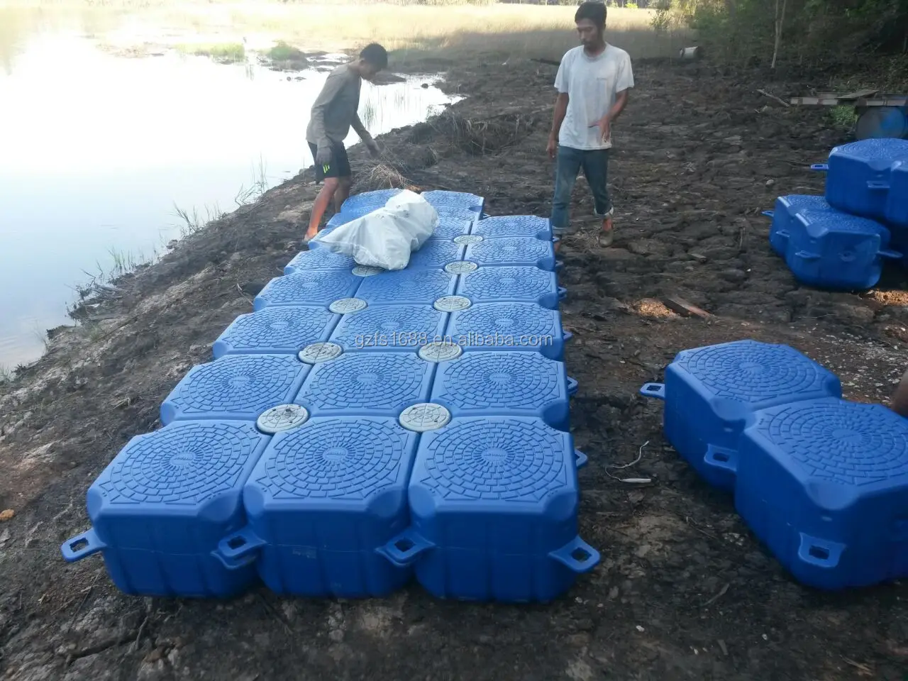 Plastic pontoon bridge for ocean and river