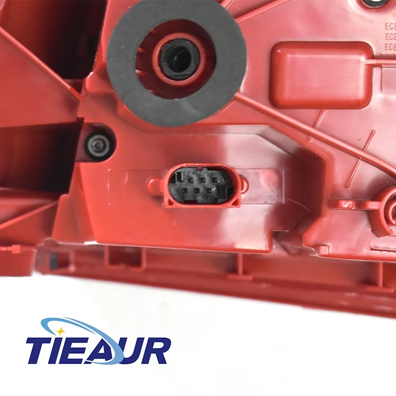 Auto Parts Rear Tail Light for 156 GLA OEM 156 906 19 58