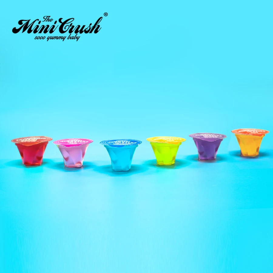 Тропический фруктовый коктейль в чашках шприц для водки Jello Shot