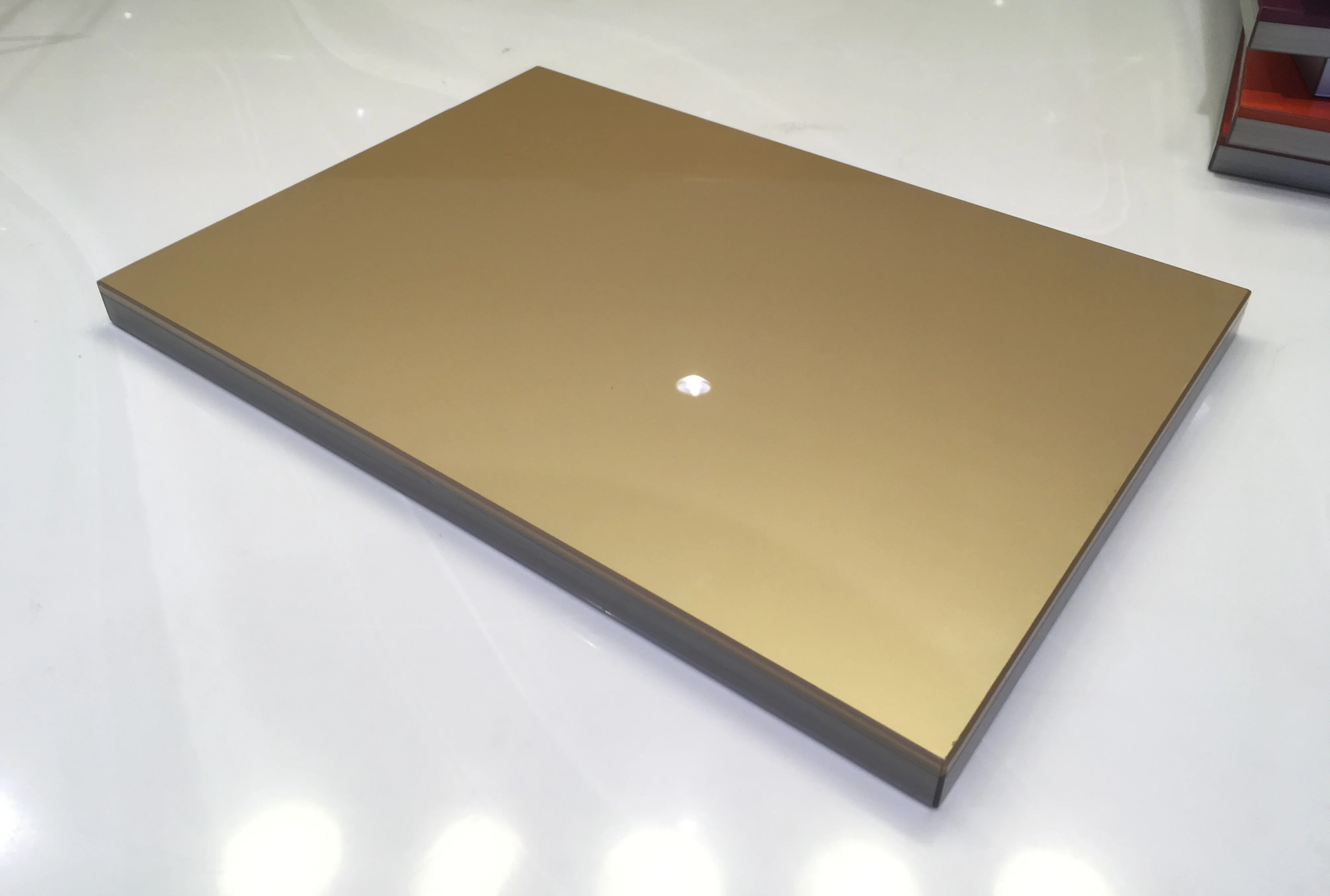 
16mm 18mm Gloss Laminated Board Color Diamond Board 1220*2440mm High Glossy Uv Mdf Panel in foshan 