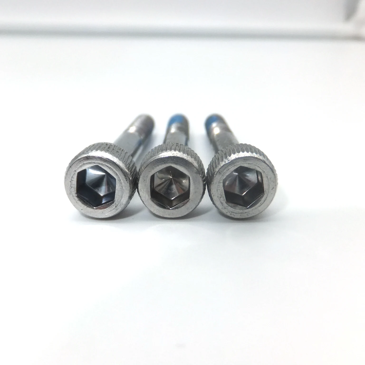 Hardware Material 2019 Hot Selling Din Slotted Flat Low Carbon Steel M32 Split On Shank Ss Hex Cotter Pin Bolt With Wire Hole