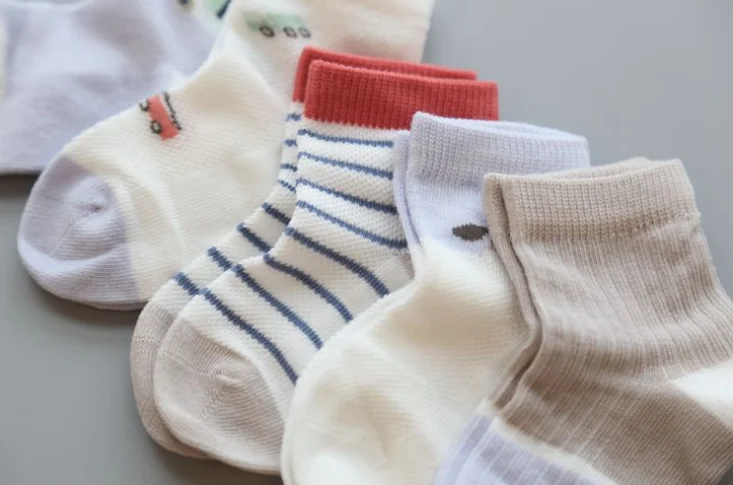 Baby winter cushion cartoon printed anti-slip socks with gift box