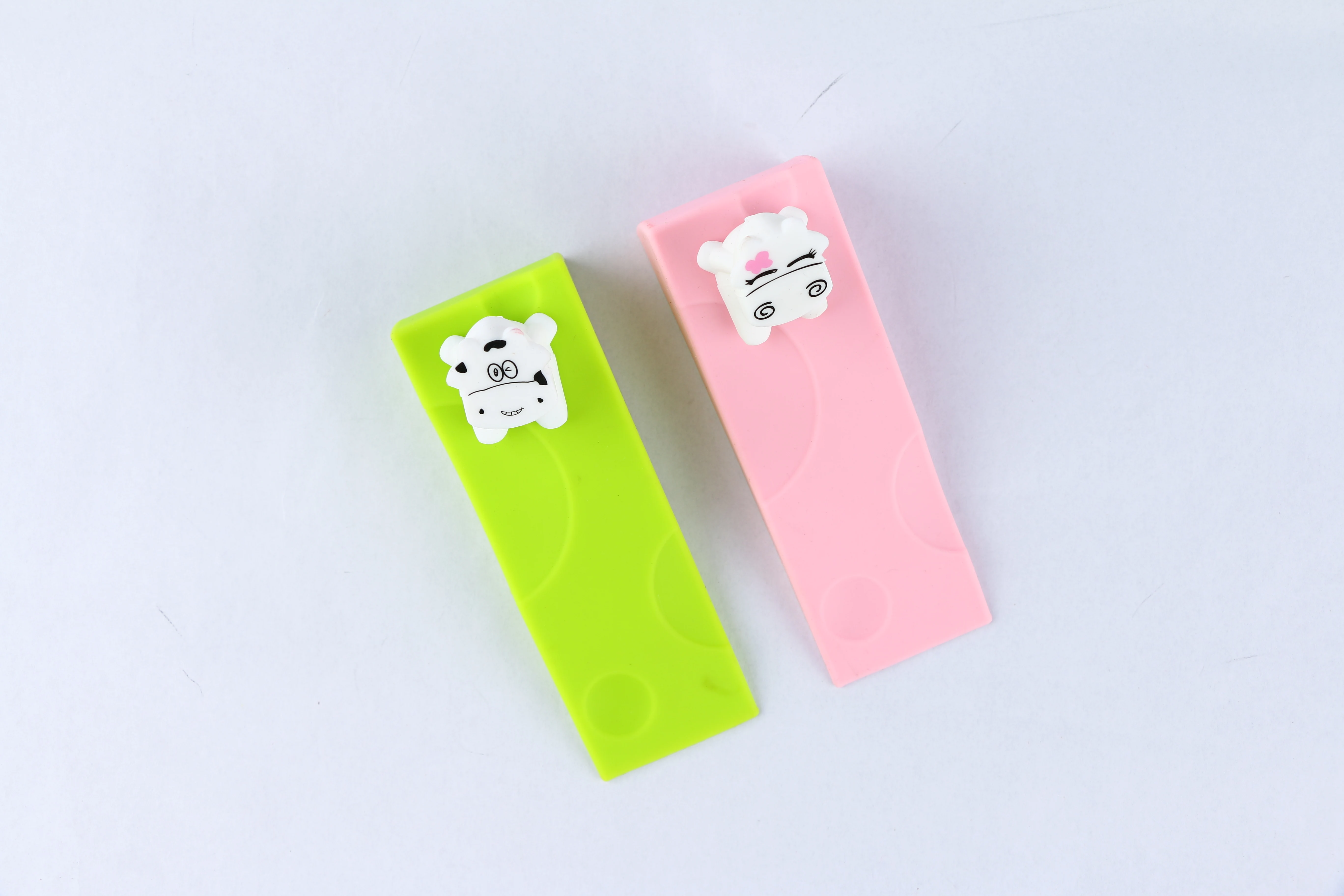 Novelty Melting Stopper Leaves Silicone Door Stop Wedge - Pink