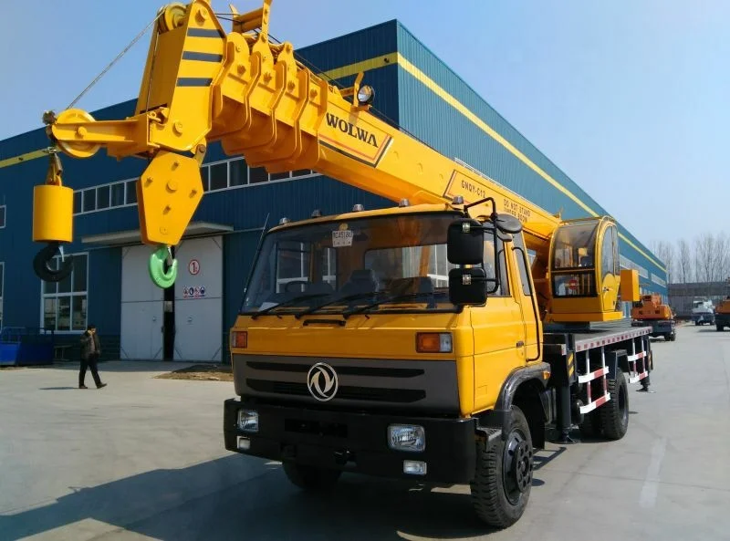12 ton truck with loading crane with lifting height 32 meter