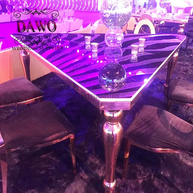 Новый свадебный стол особой формы для приема и вечеринки