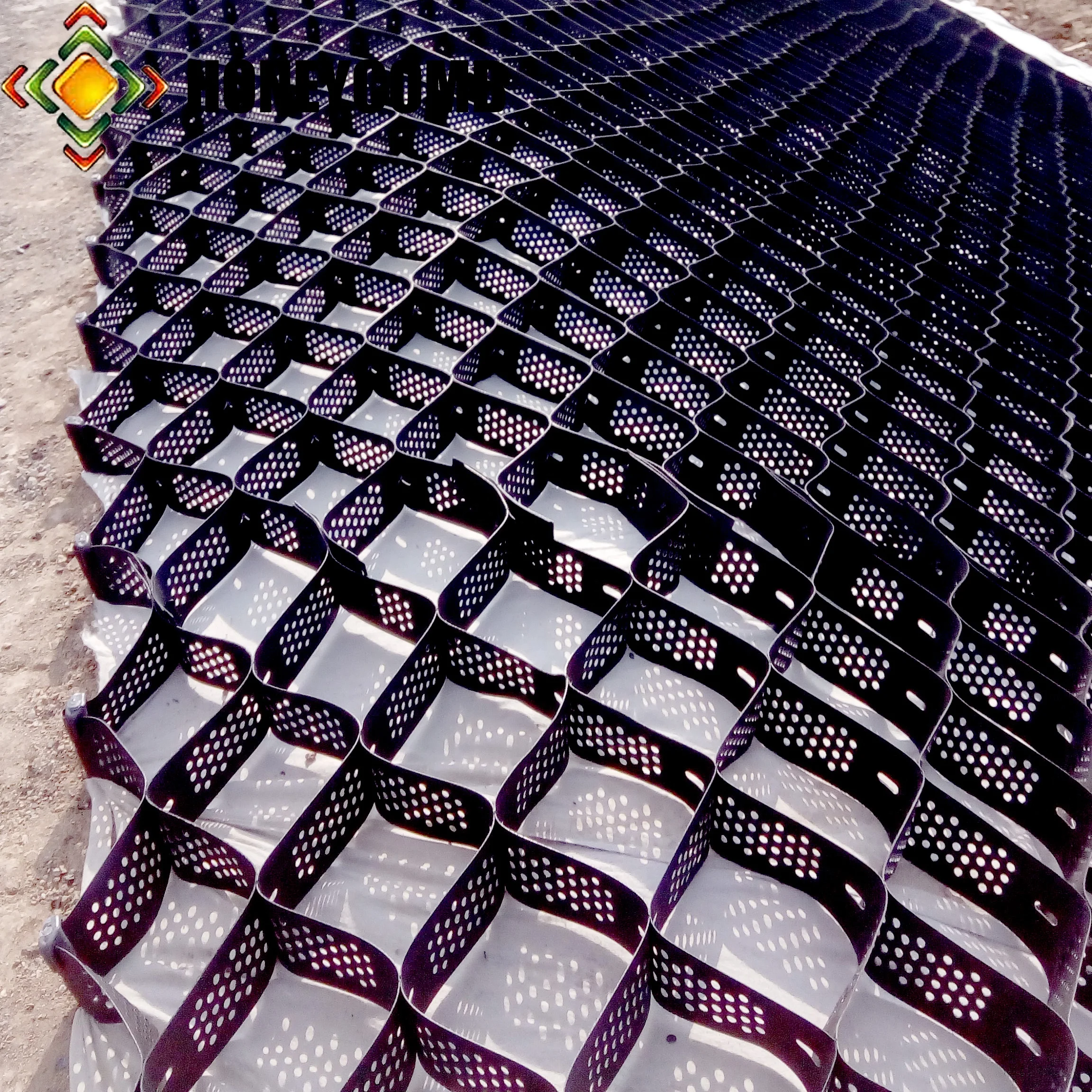 
geocell honeycomb confinement system gravel geogrid 