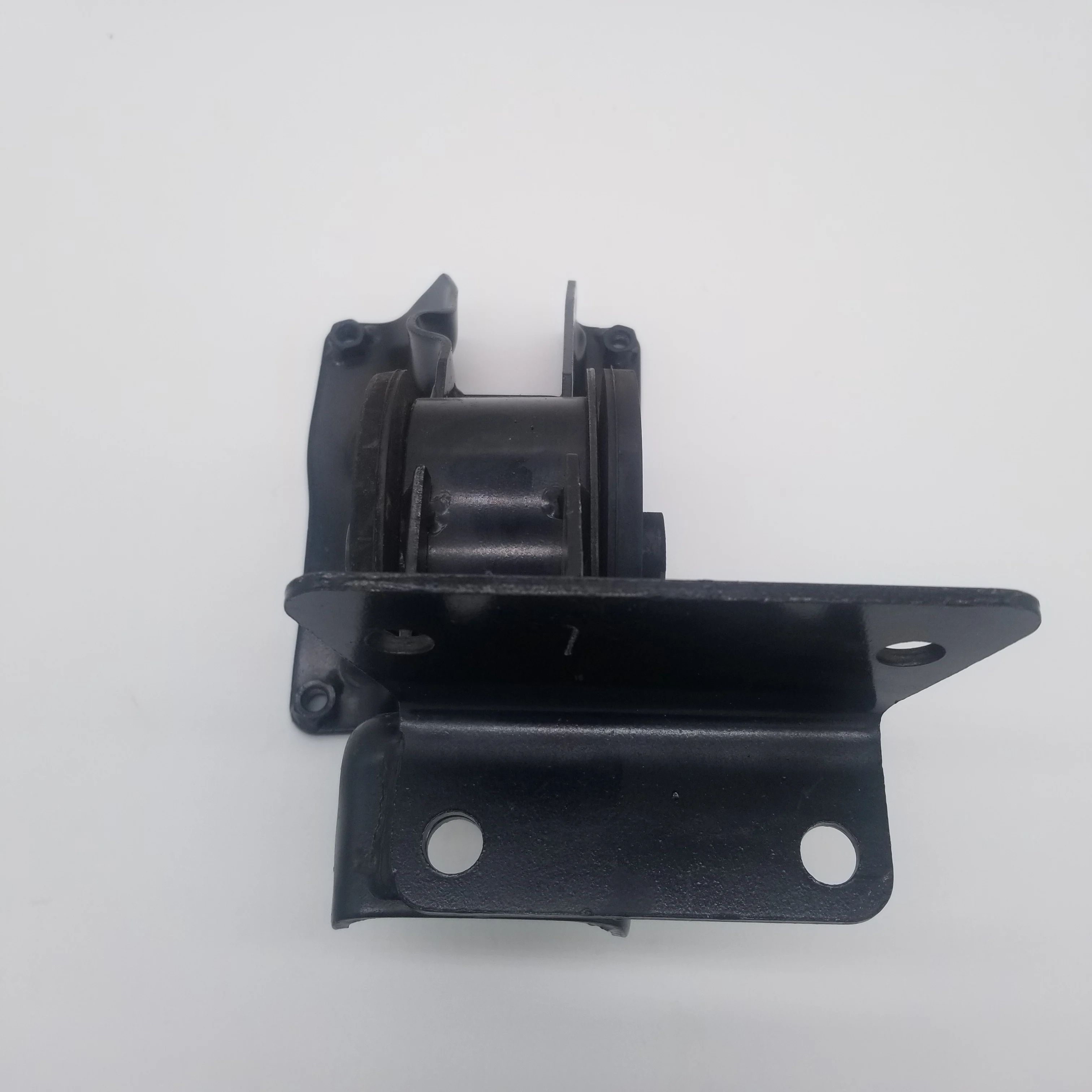 T11-1001110NA engine mount for ann chery tiggo spare auto parts