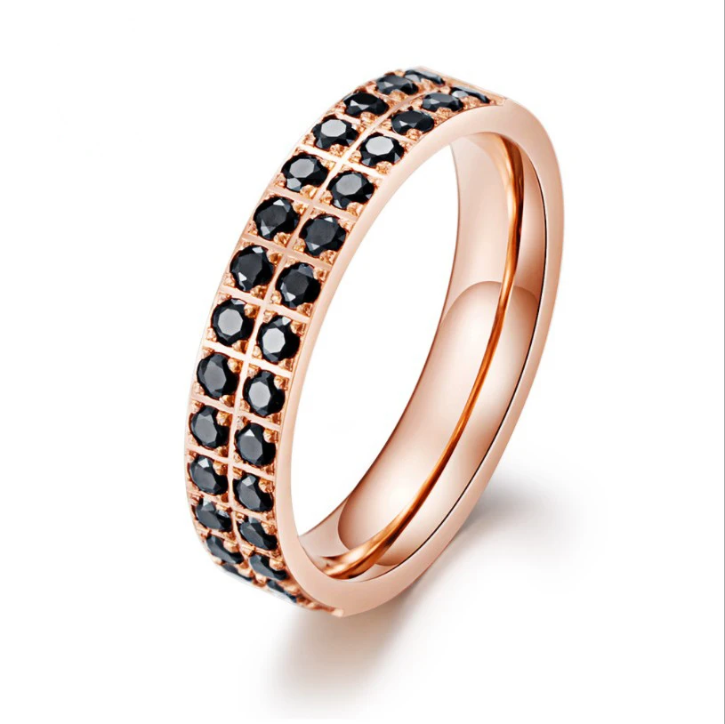 Обручальное кольцо из титана с покрытием из розового золота