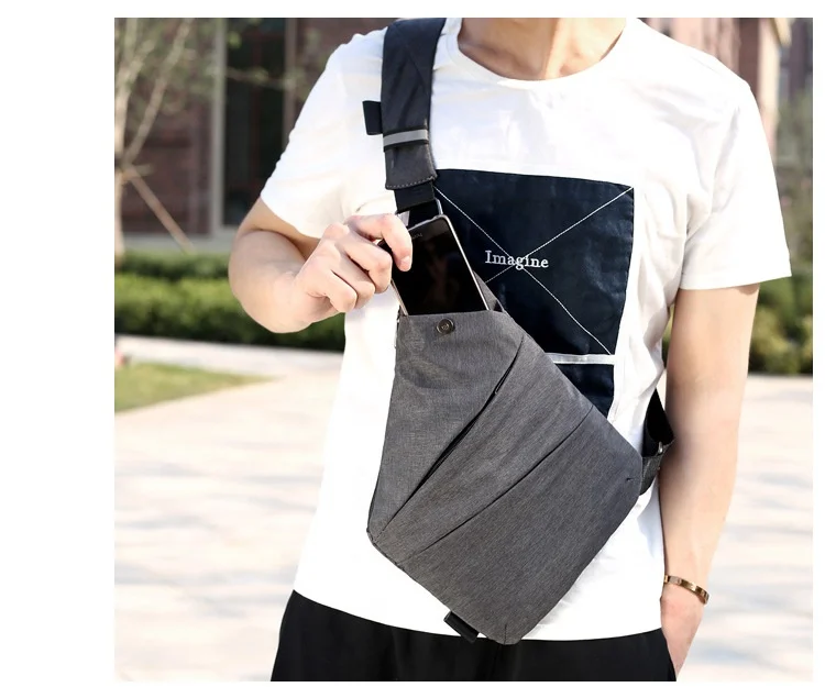 New product launch Men tactical chest bag chest bag