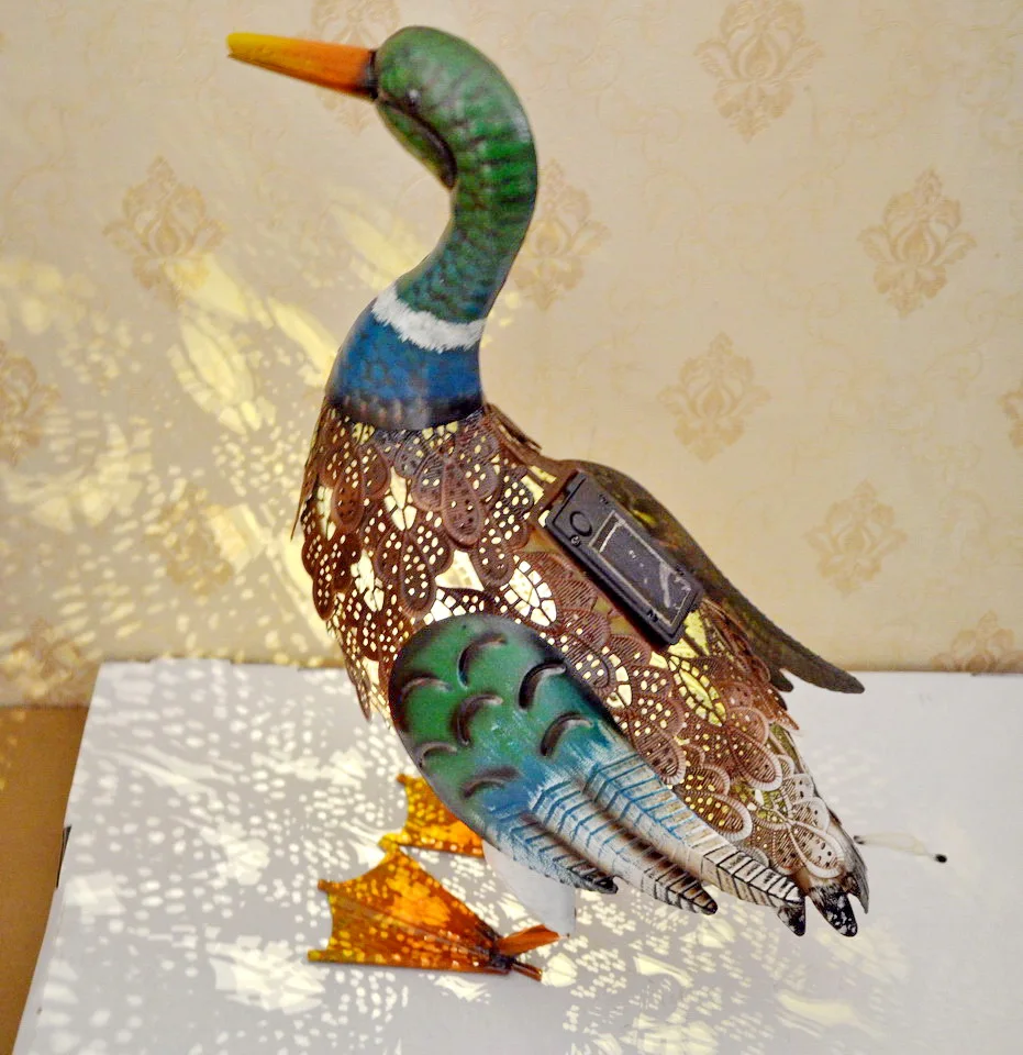 metal swan Animal Shaped Garden Solar Light