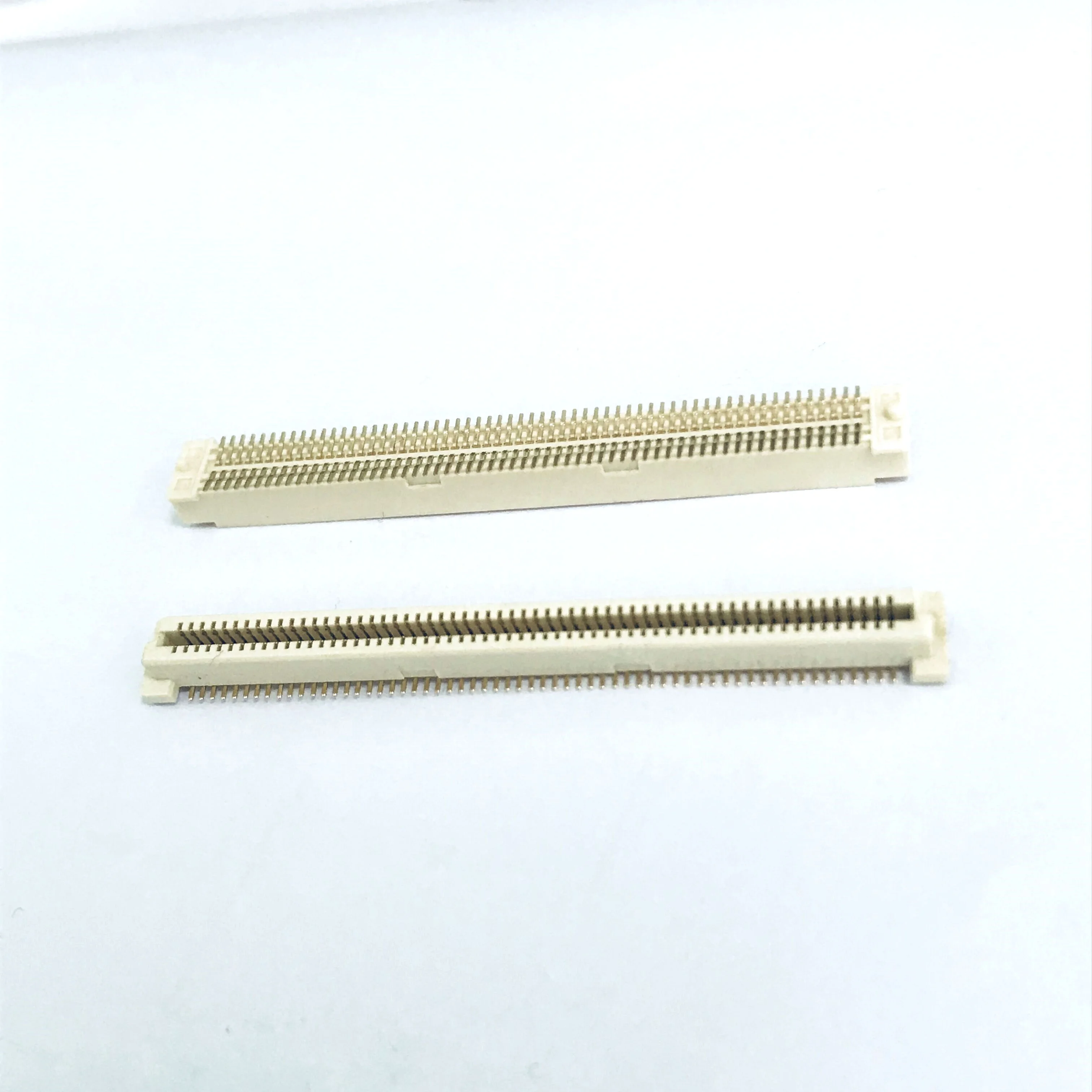 
0.8mm Pitch Male Plug socket BTB header 120 Positions 2x60 Pins board to board header 