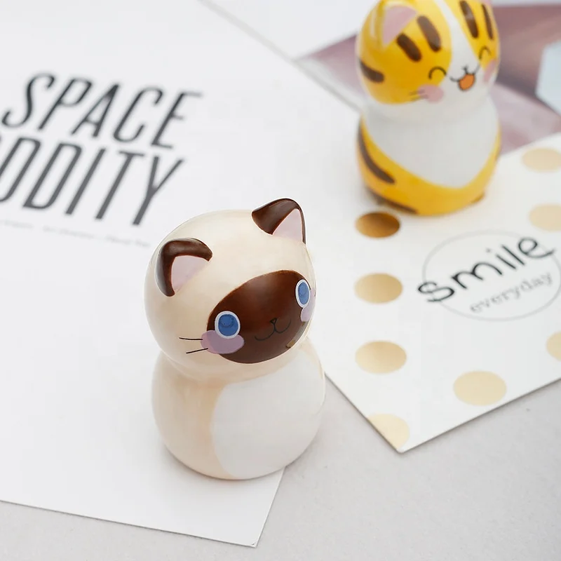 
Hand-painted cute cat ceramics crafts, small ceramics craft Beautiful Lucky cat Ornaments 