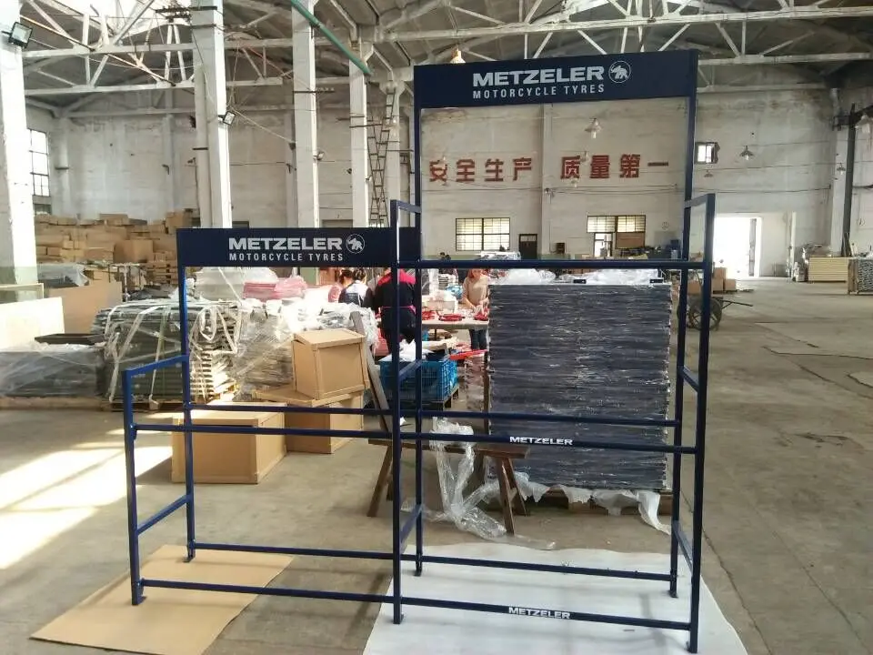 Adjustable tire display rack stand