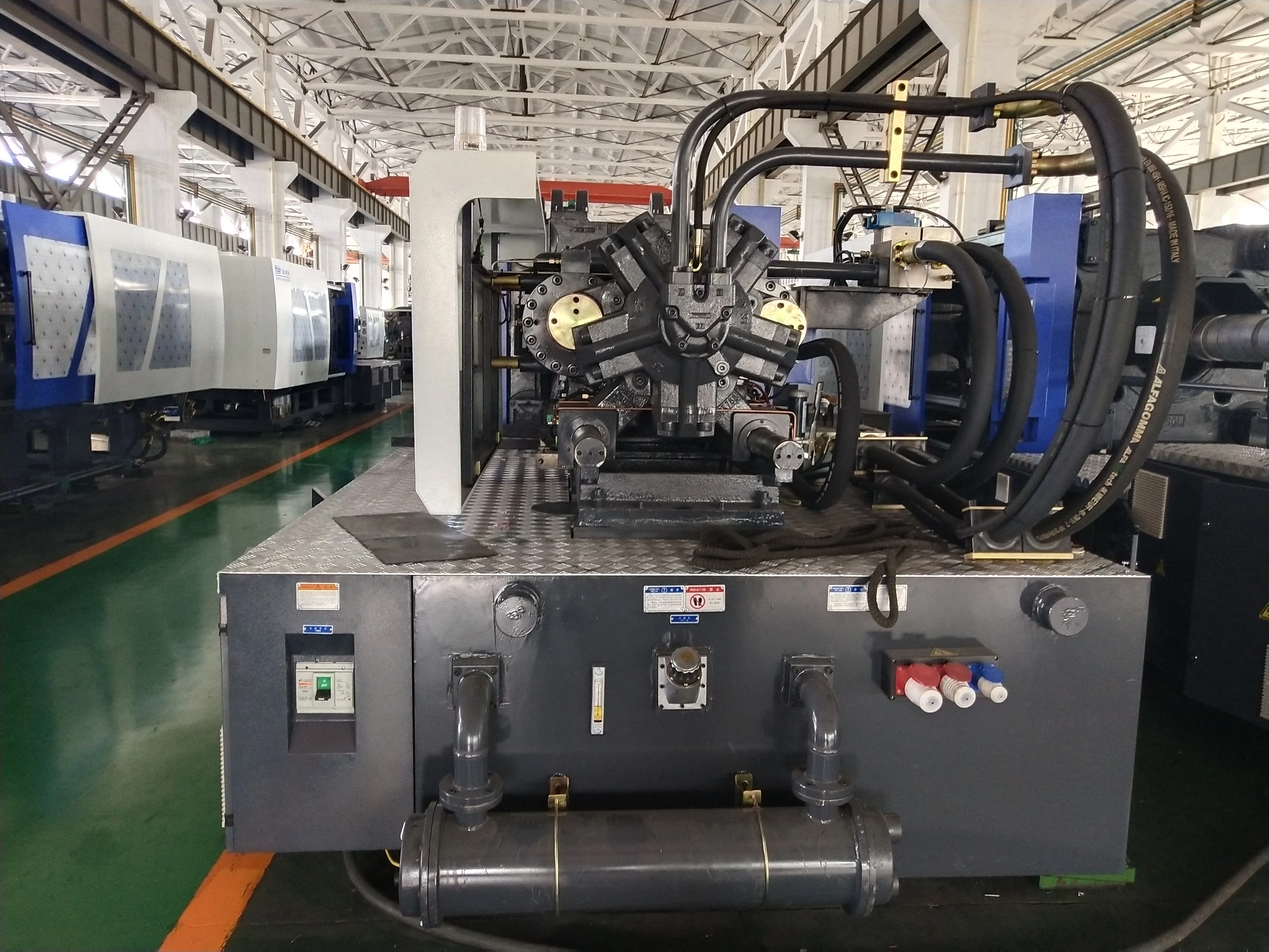 oil cooler heat exchanger for plastic injection molding moulding machine parts