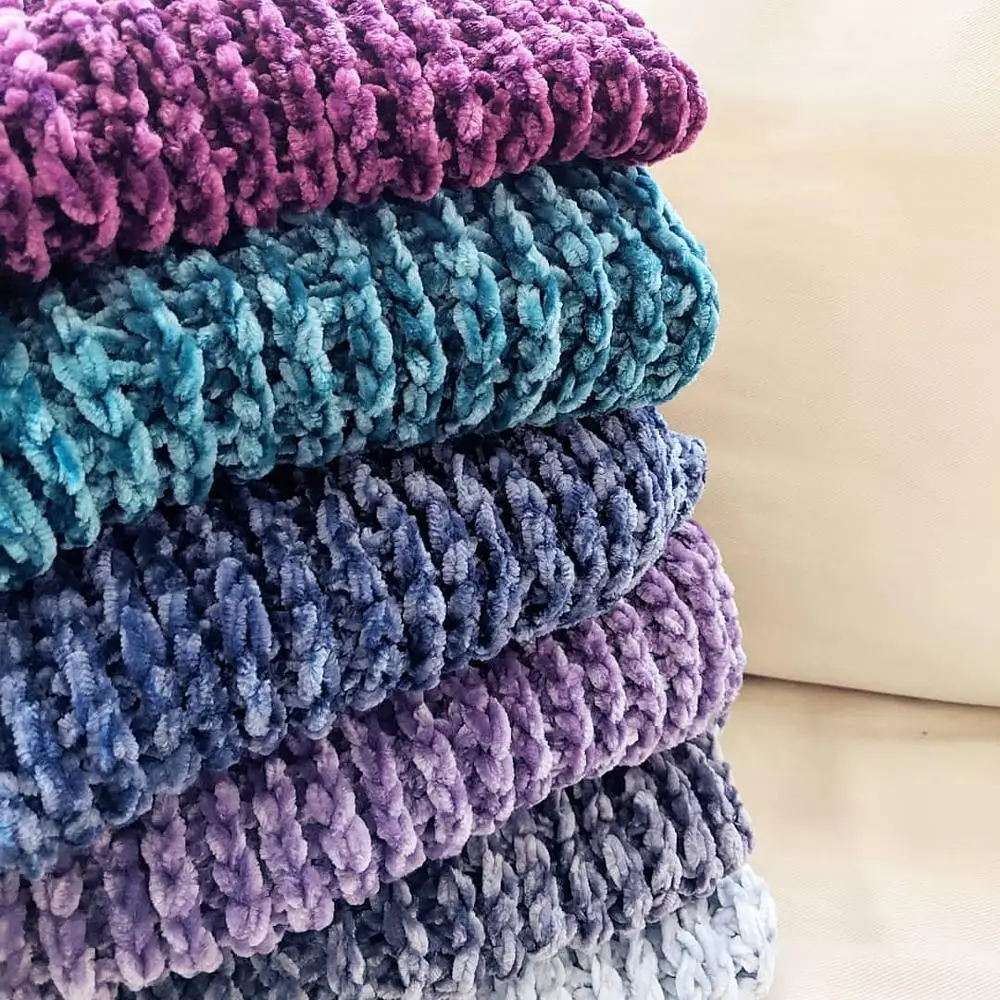 
polyester wholesale chenille yarn scarf soft warm winter fancy yarn for knitting and crochet 