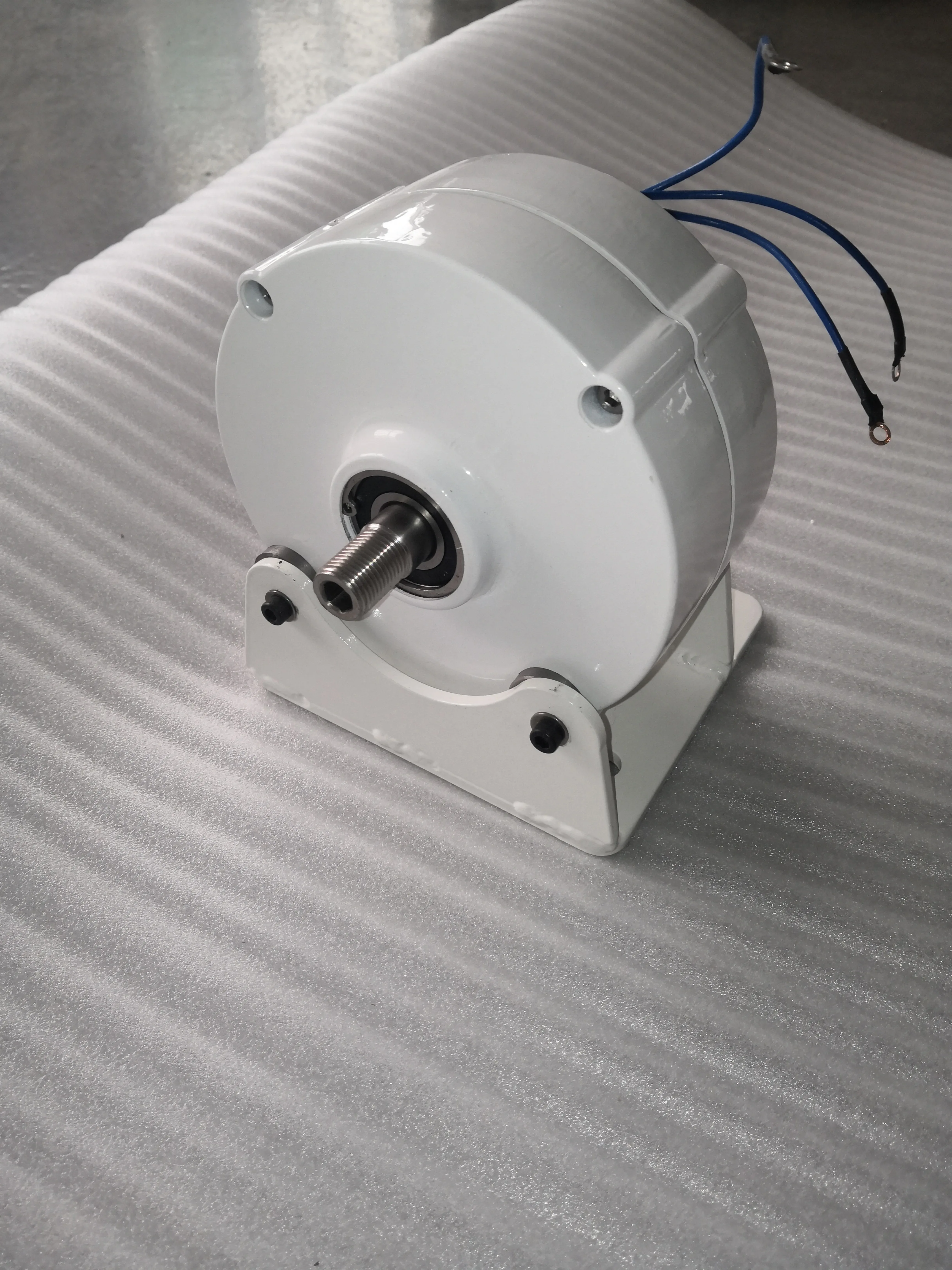 600 watt 12v/24v/48v permanent magnet generator alternator ac