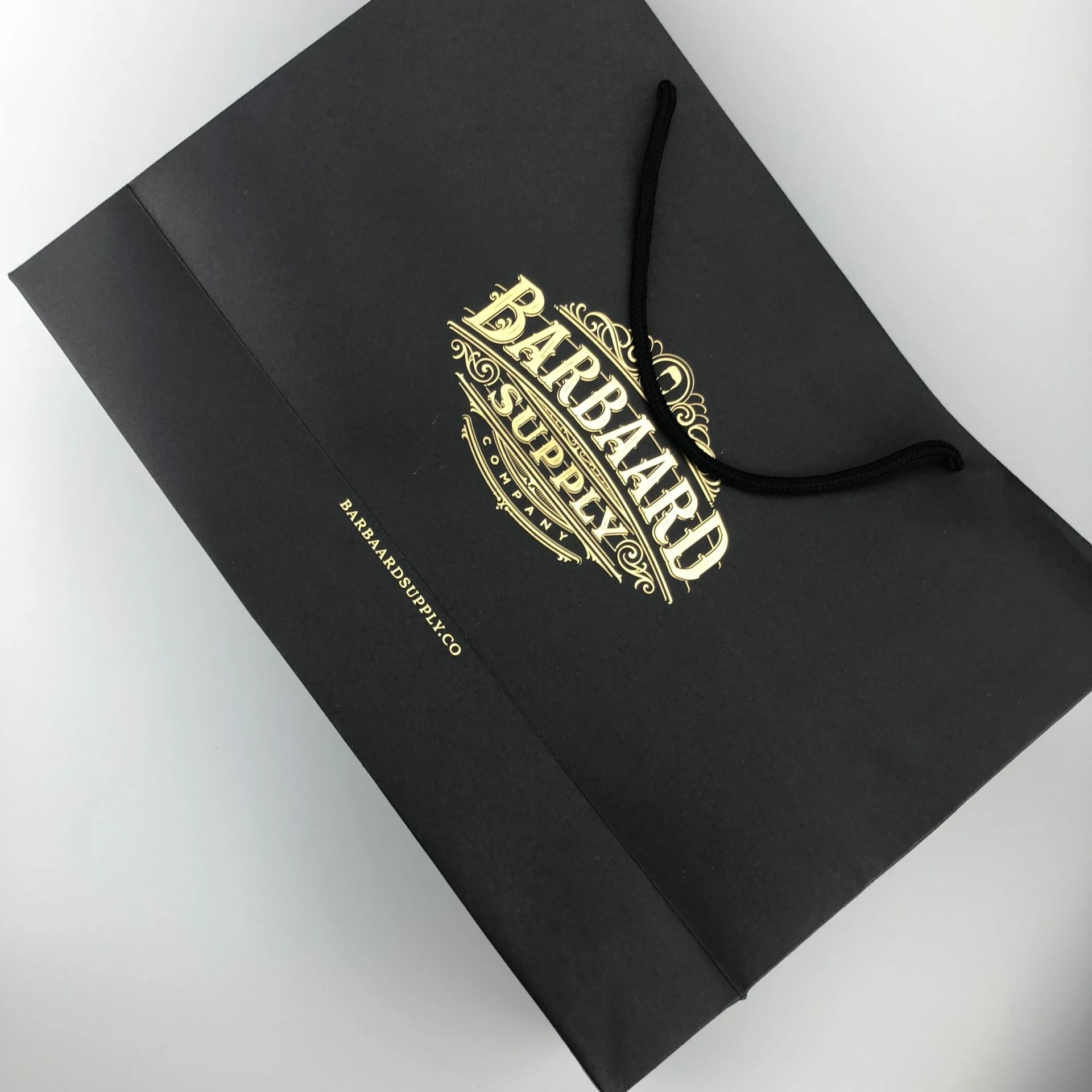 Black Foldable Packing Paper Bag High Quality for Clothes /Gifts Made in Guangzhou