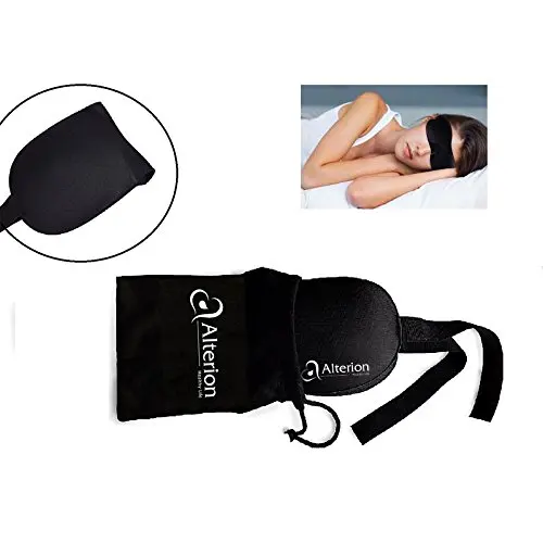 Трехмерная спящая маска с памятью в сумке