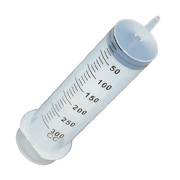 
200ml feeding syringe 