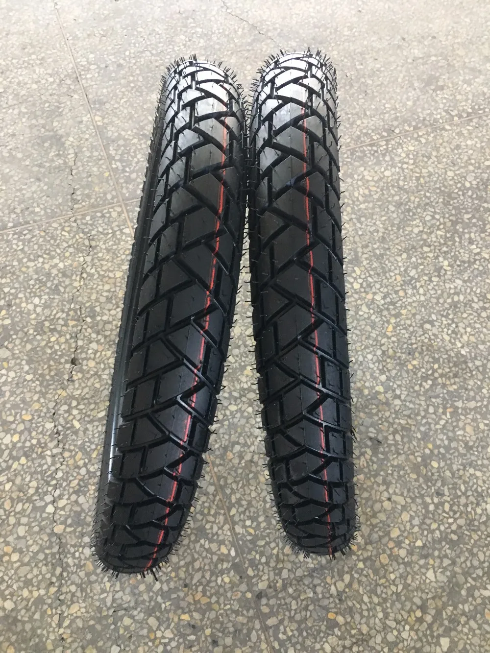 China Sawtooth motorcycle tyre 170.80 15 Fuckstone pattern tyre