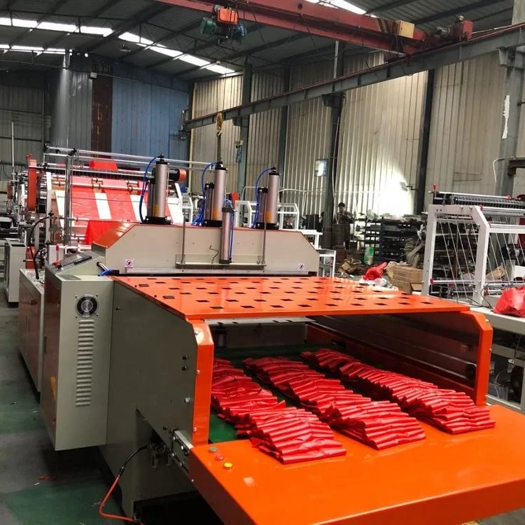 Машина для производства 6-линейных пластиковых пакетов