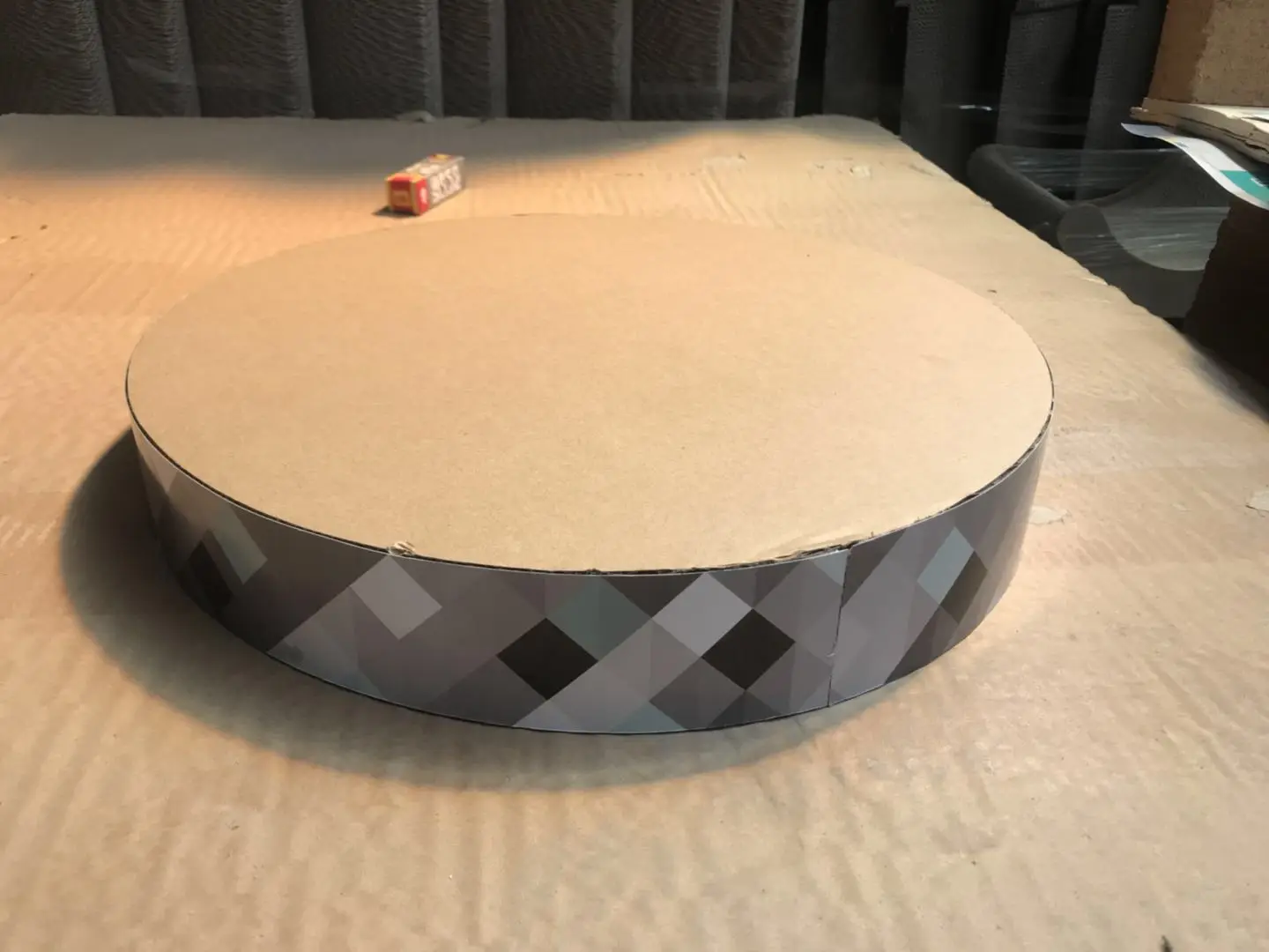 OEM and ODM China Wood Pile Shape Pet Cat Cardboard Scratcher Lounge