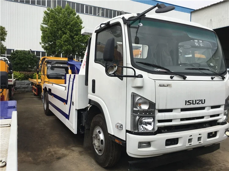 Japanese diesel 4ton tow truck 5ton road block removal truck