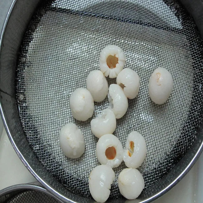 
New season canned lichee 