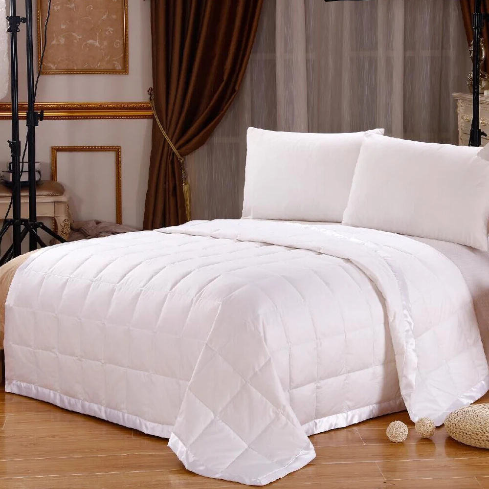100% Cotton White Goose Down Blanket