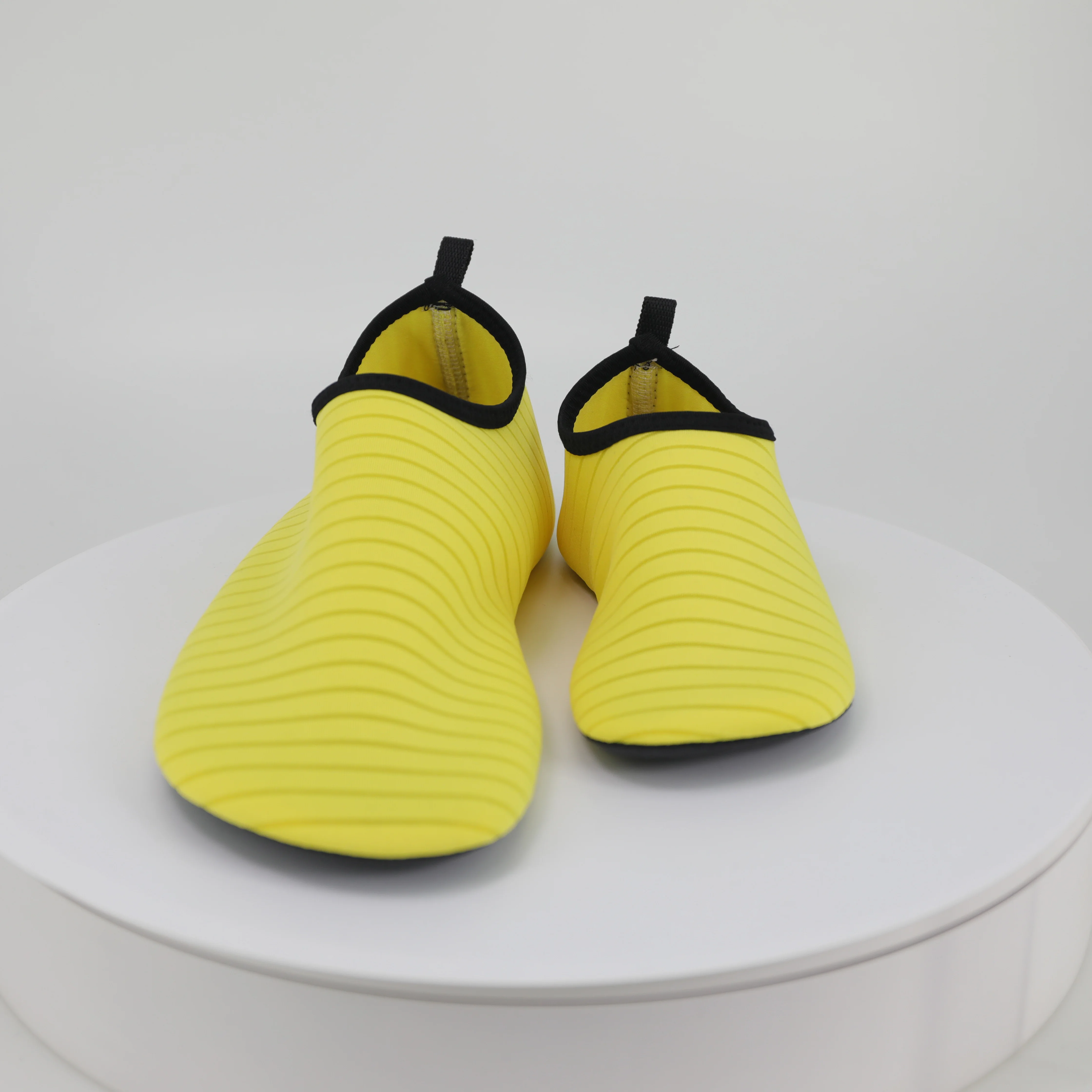 Zale 2018 Lighted Customized Children Wet Socks Swim Pool Beach Yoga Exercise Water Adults Mesh Kids Aqua Shoes