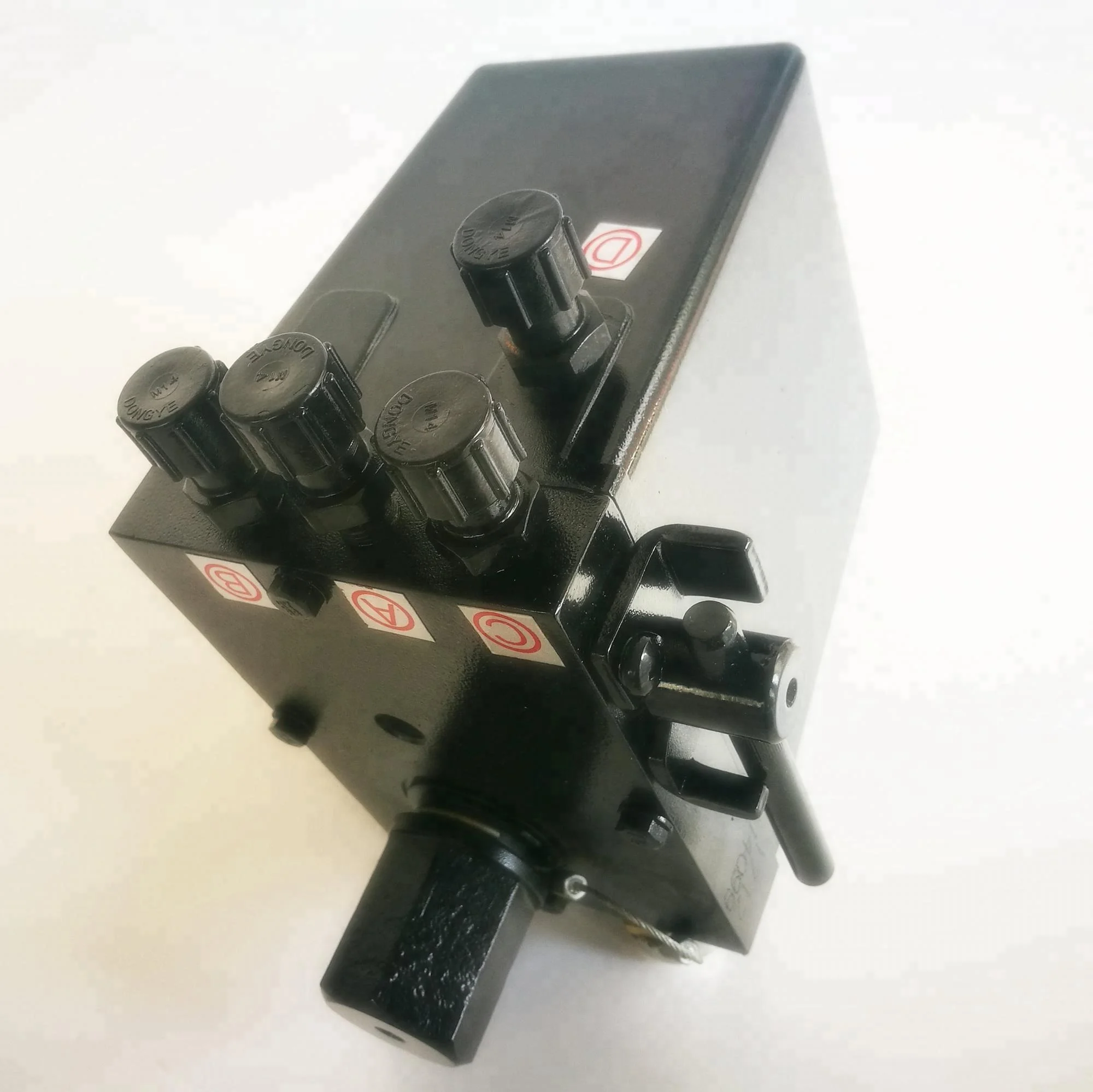 5005010-C6100 DFM Dongfeng truck cab parts lifting pump