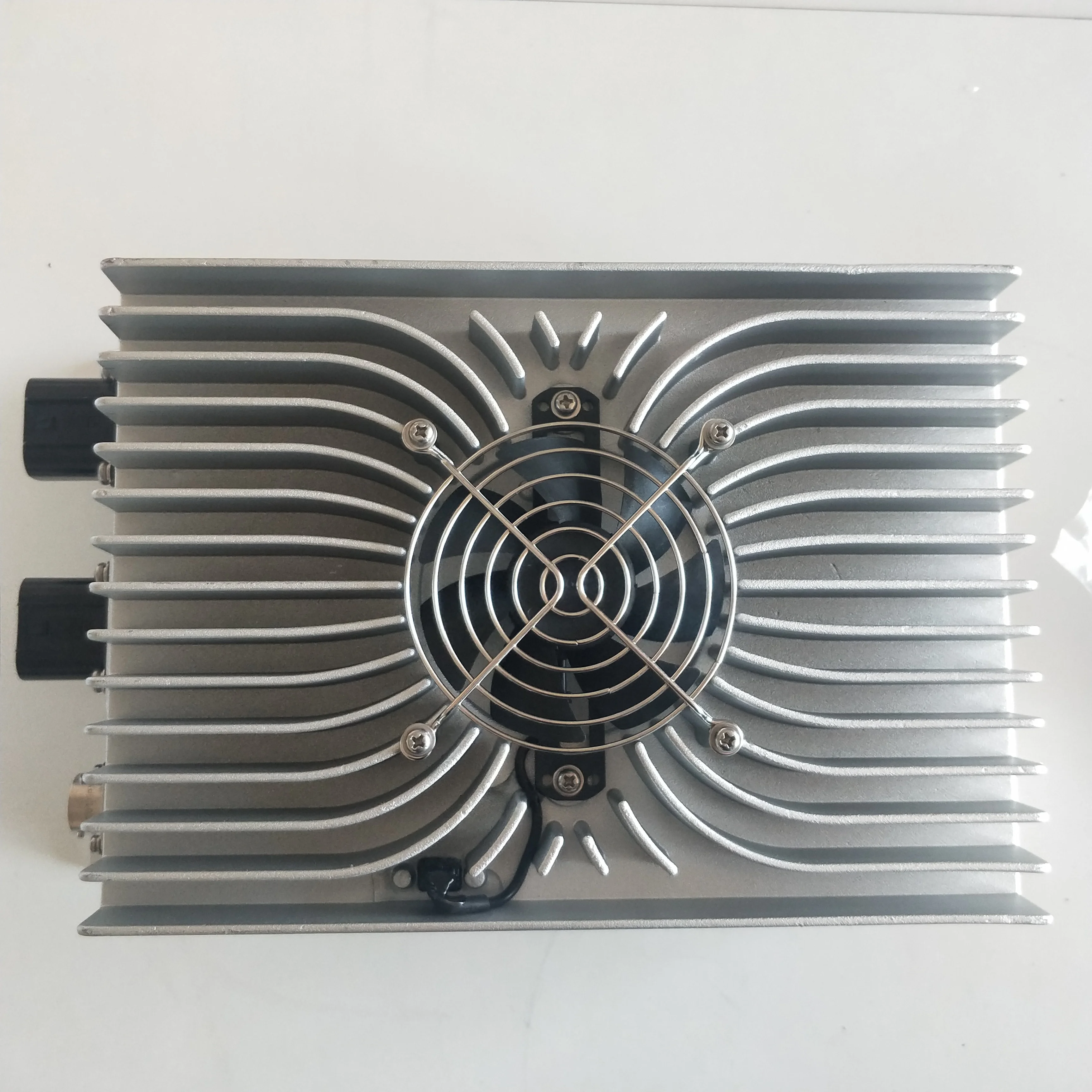 CAN-bus controlled on board 3.3KW electric car charger