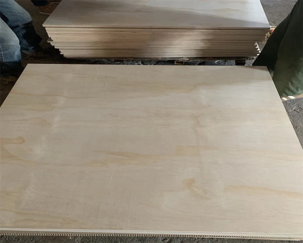 JIAMUJIA Cheap Price Laminated 3mm 12mm 18mm 1 Inch Thick 4x8 5x10  Construction Commercial Pine Plywood Sheet