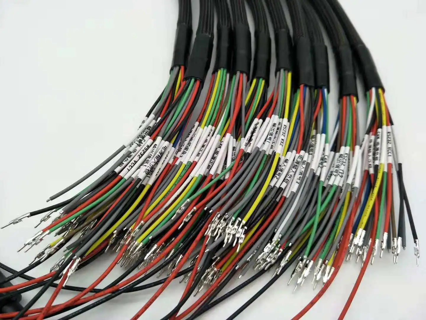 OEM customized factory price & excellent quality harness cable with eco-friendly material