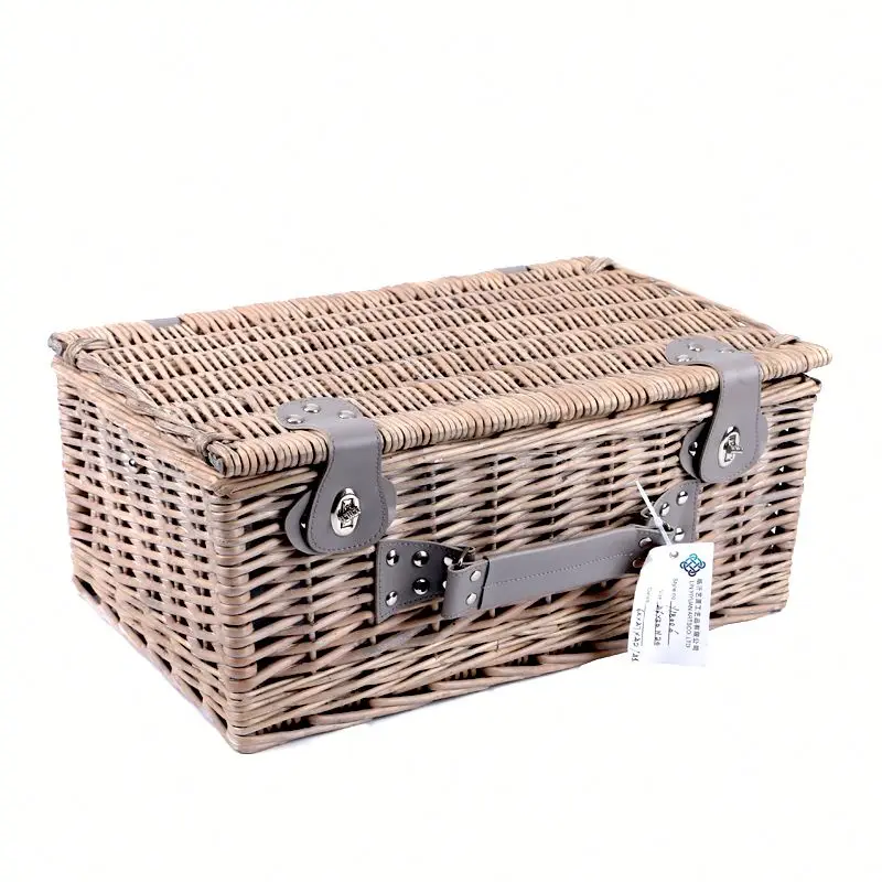 China Factory Wholesale 6 Person Picnic Basket Set