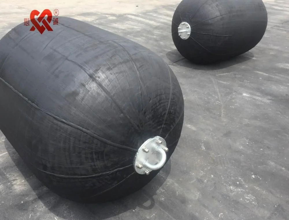 ISO17357 standard D2.5m x L4.0m pneumatic rubber fender yokohama