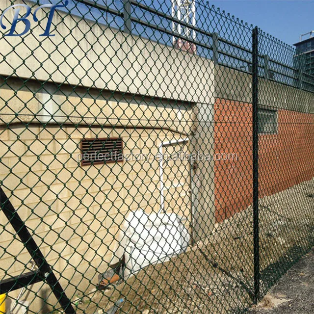 
Diamond wire mesh fence cheap black pvc coated chain link fencing knuckle-barbed chain link fence 