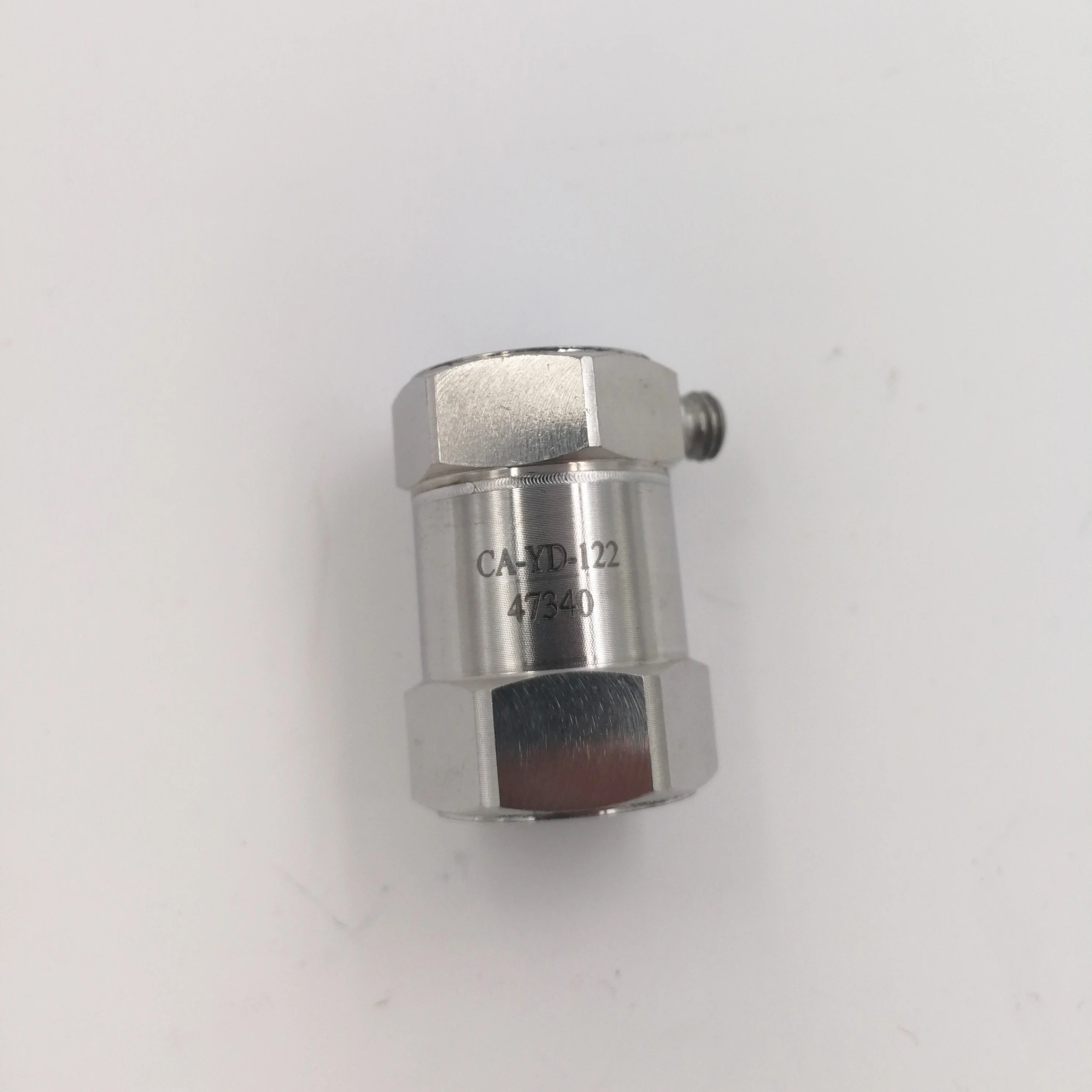 Стандартный пьезоэлектрический датчик вибрации