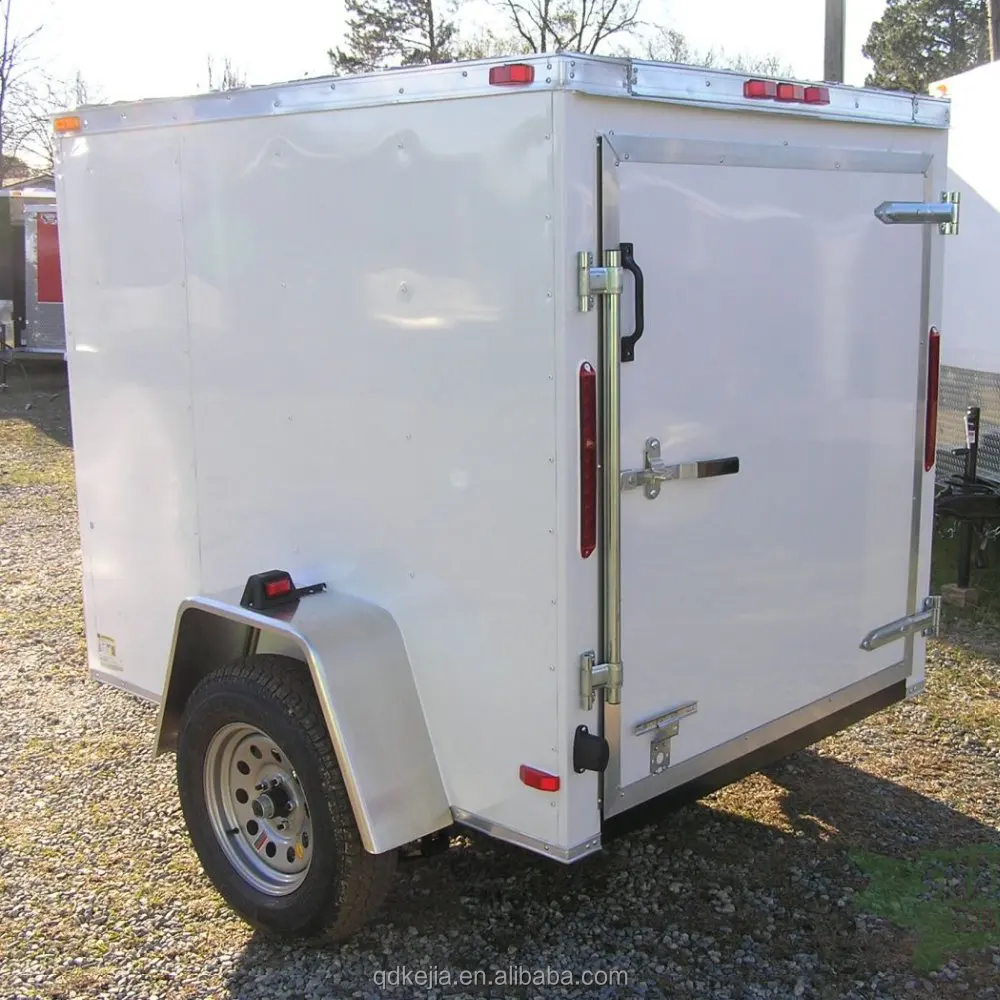 Закрытый грузовой прицеп