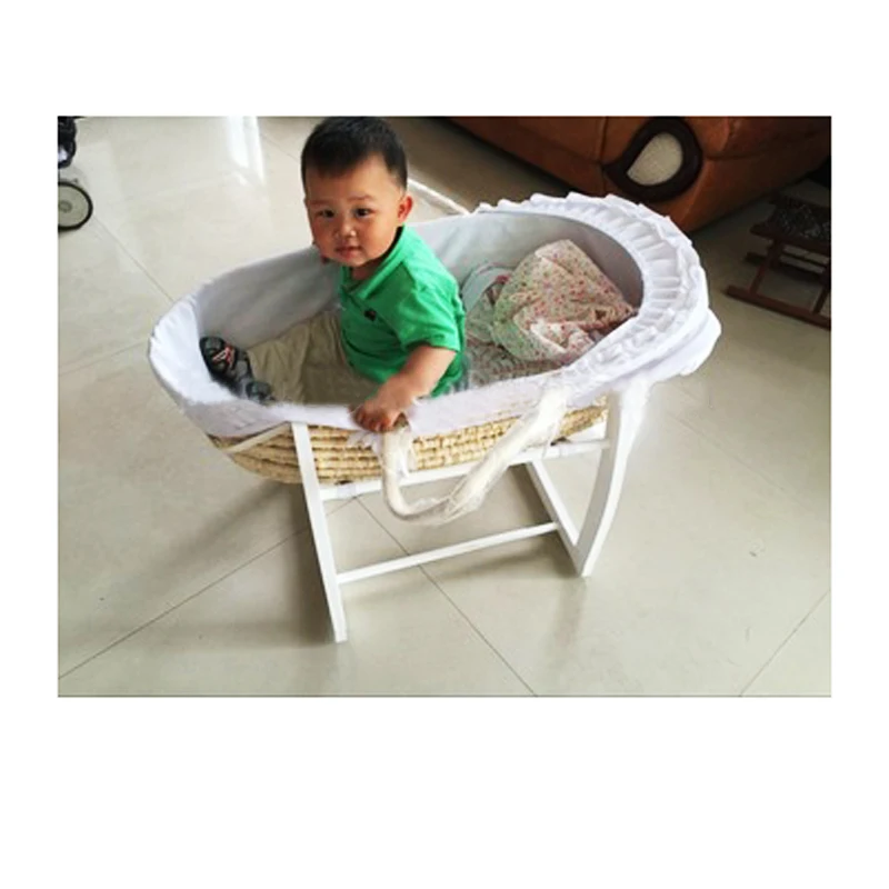 hotsale corn bract baby sleep basket with wood stand