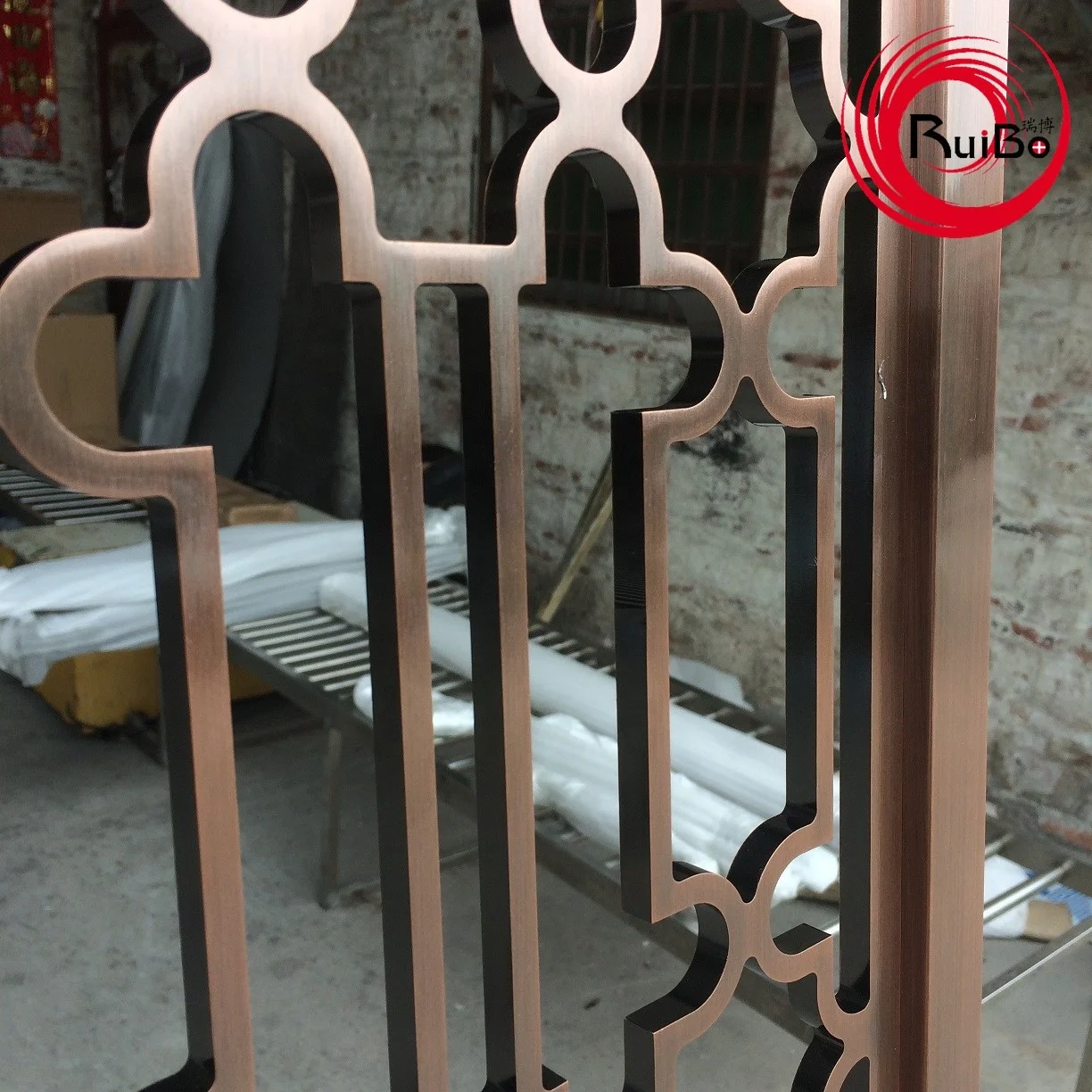 
Wholesale customized design solid aluminum carving partitions metal screens decorative panels 