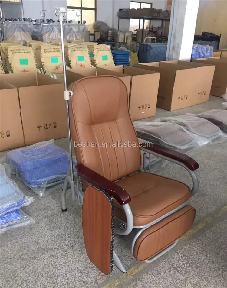BT-TN005 hospital manual adjustable 3 section transfusion chair infusion chair IV pole dinning board armrest price