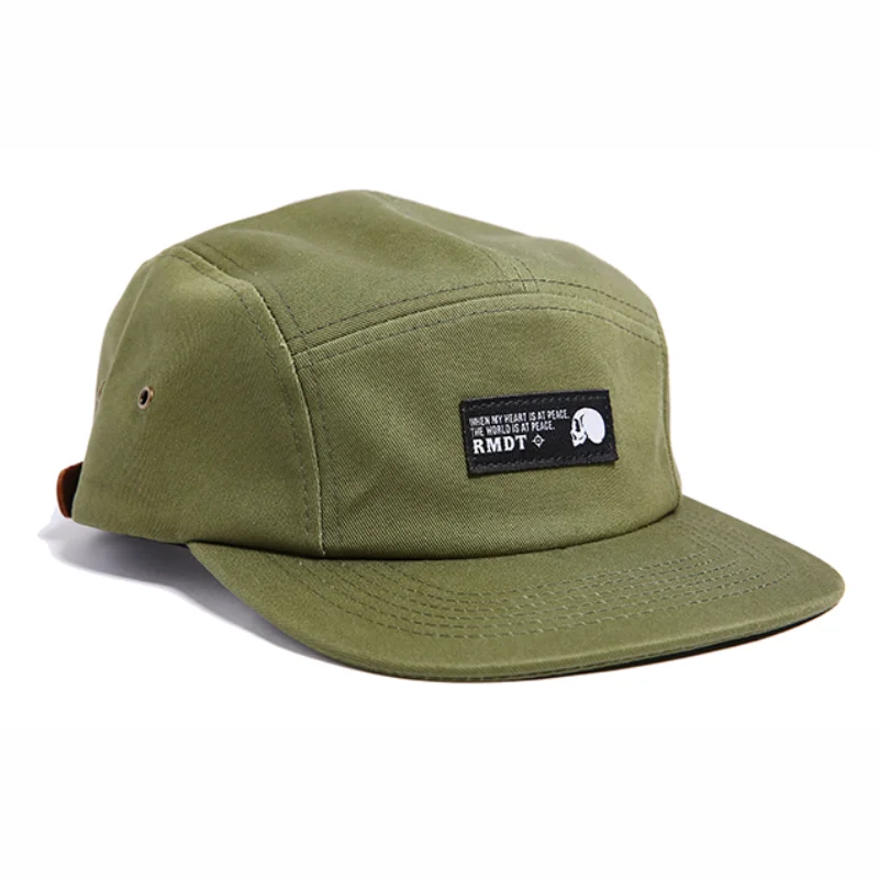wholesale fashion flat brim hat 5 panel twill cap with leather strap