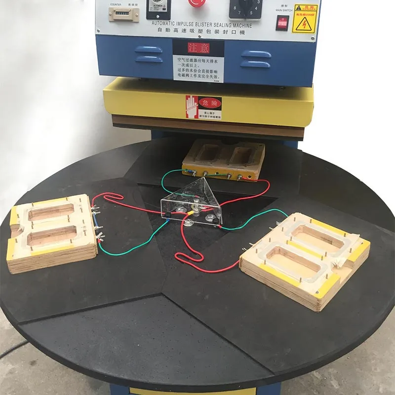 Blister and header card sealing machine