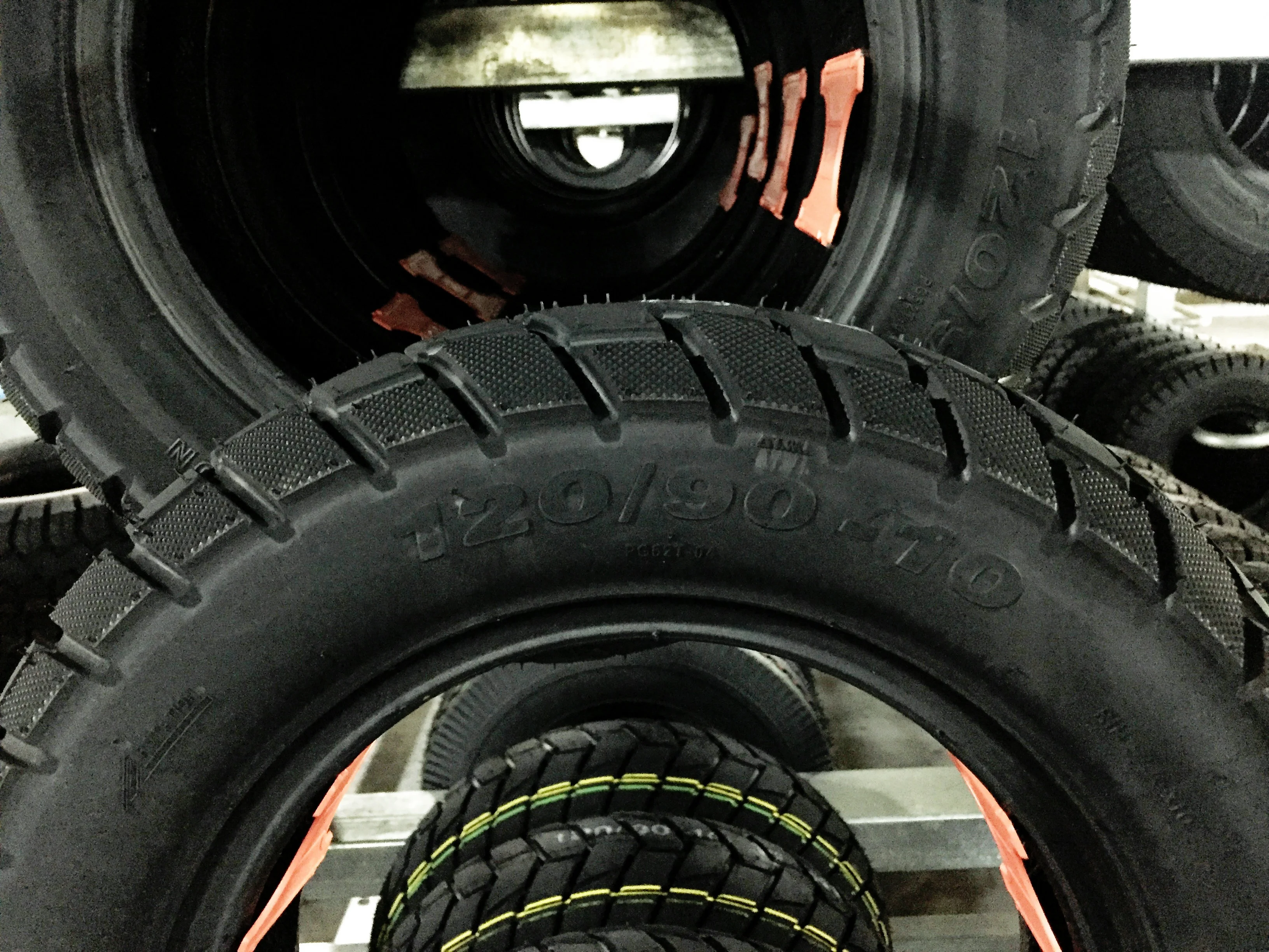 
tubeless 120/90-10 6PR 8PR Chinese manufacturer scooter tire 