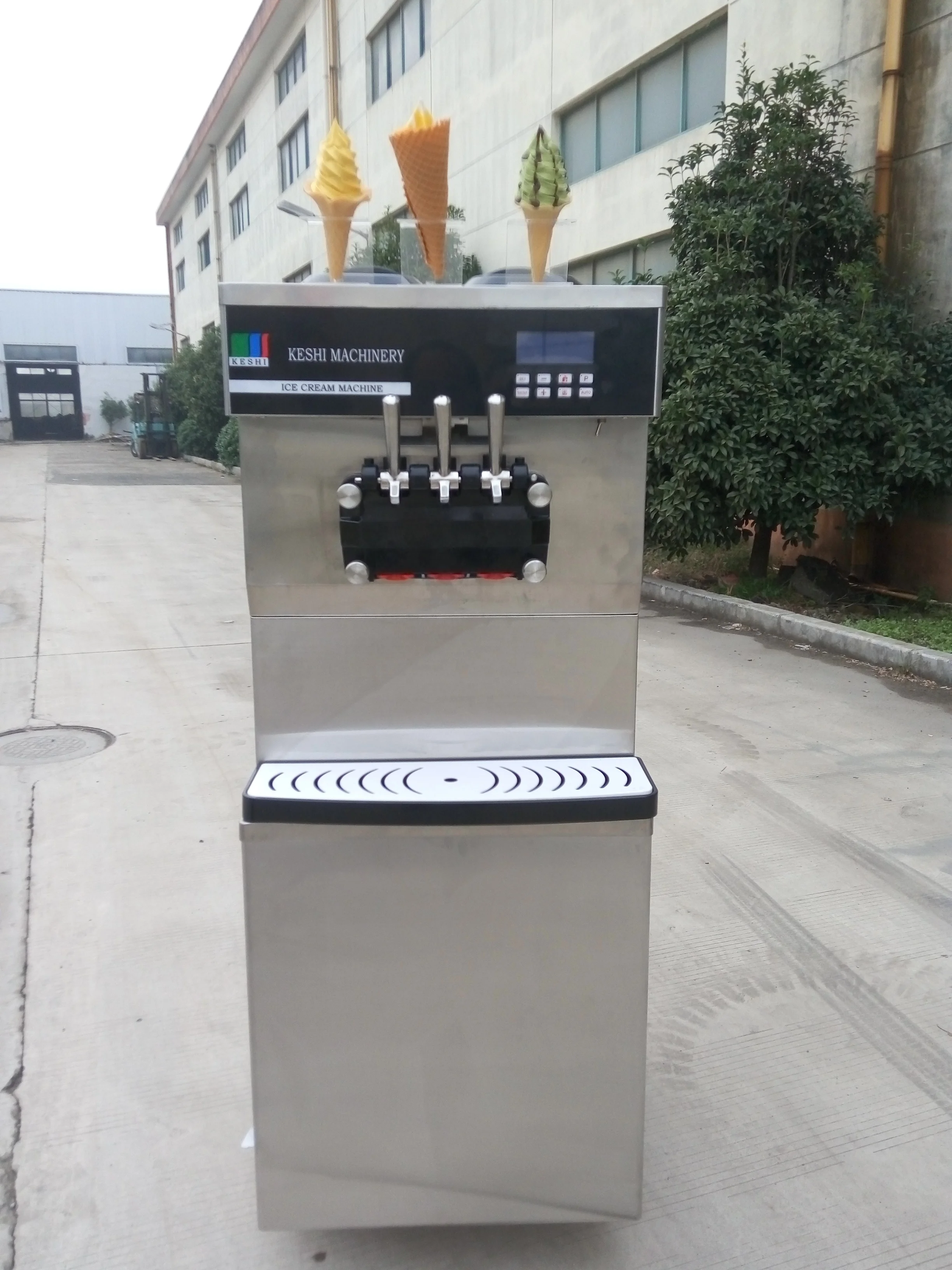 Commercial Frozen Yogurt Machine/Soft Ice Cream Machine