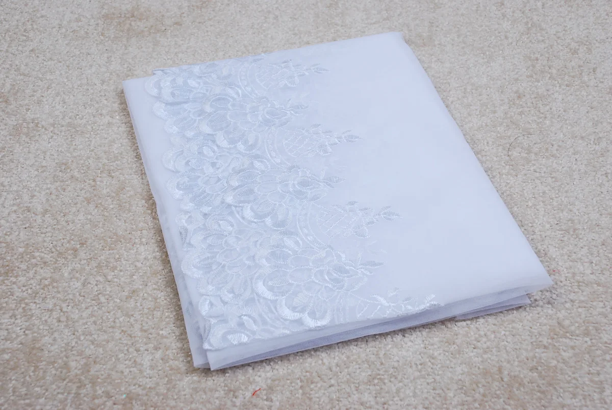 
Bridal Accessories wholesale Hot Sell luxury classics Lace appliqued wedding veils For Ladies 