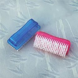 Лидер продаж Amazon, маленькая цветная пластиковая щетка для чистки ногтей от производителя