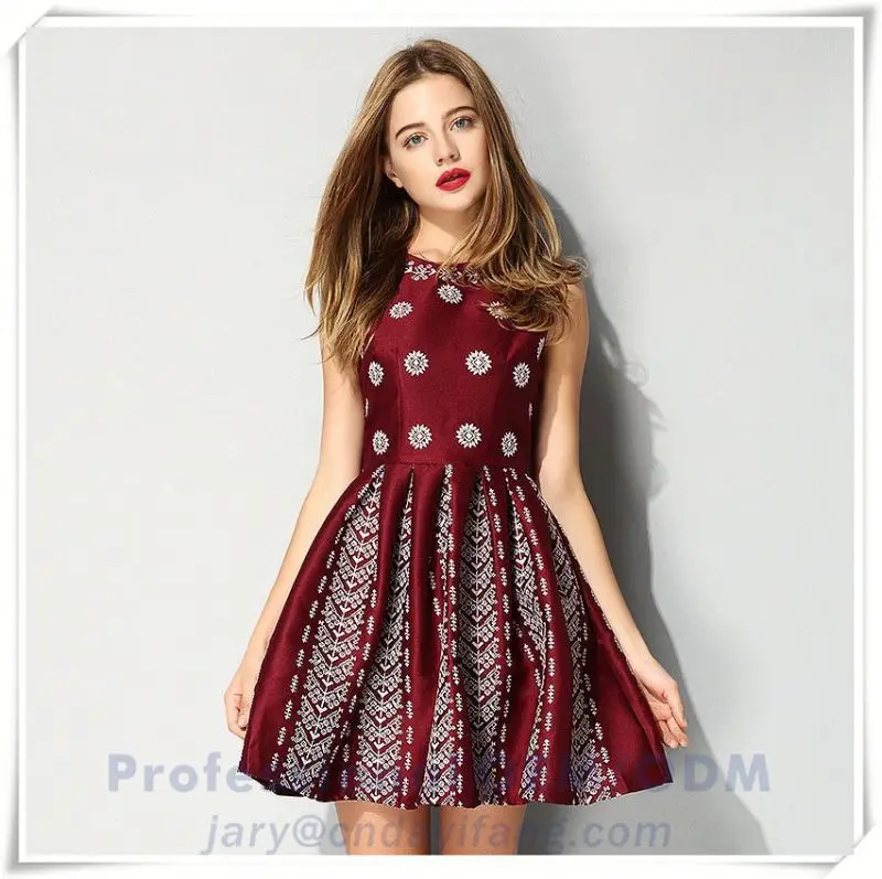 best dress for farewell party,best celebrity dresses,berta wedding dress